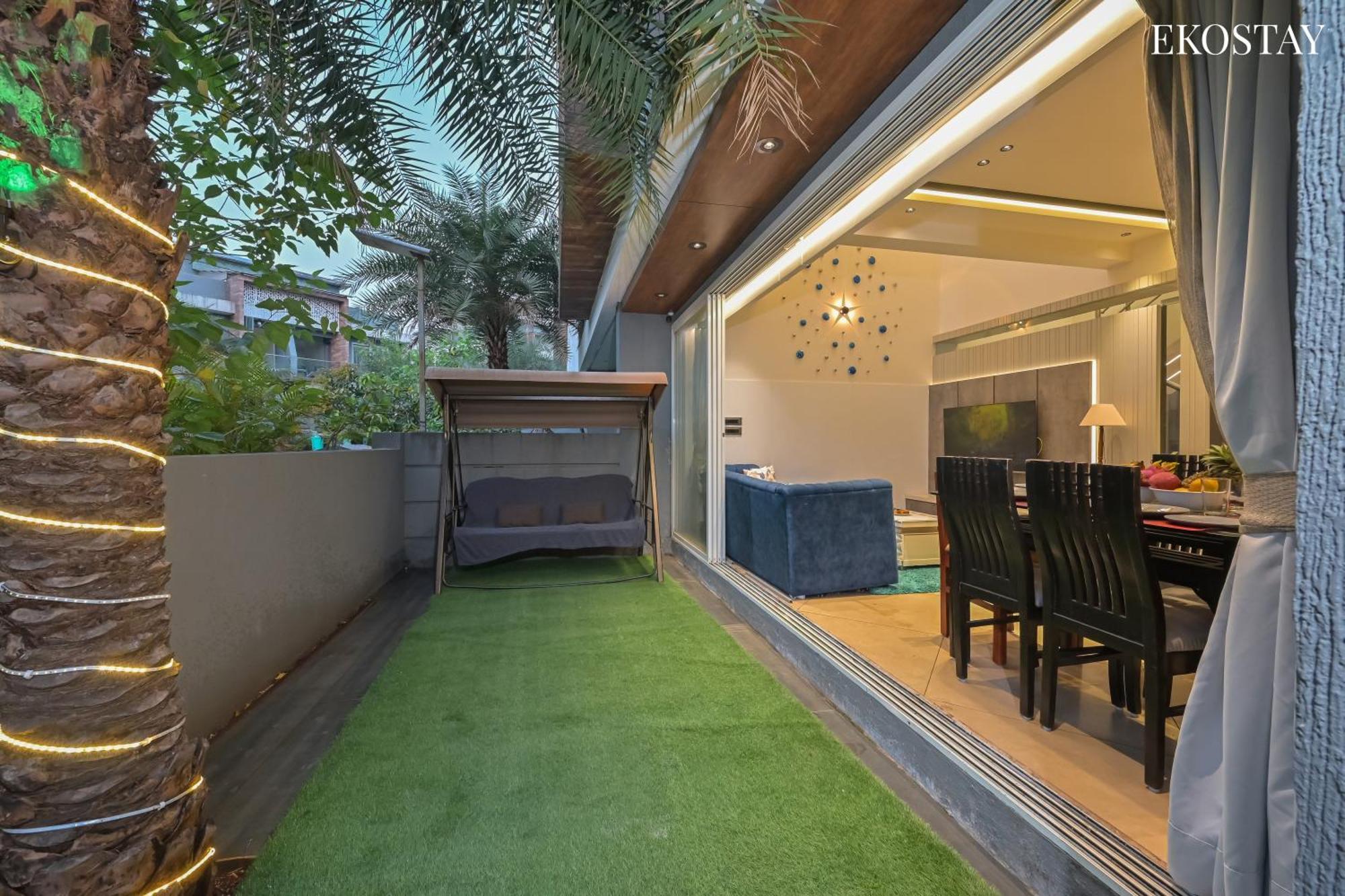 EKOSTAY Gold - Peninsula Villa Lonavala Luaran gambar