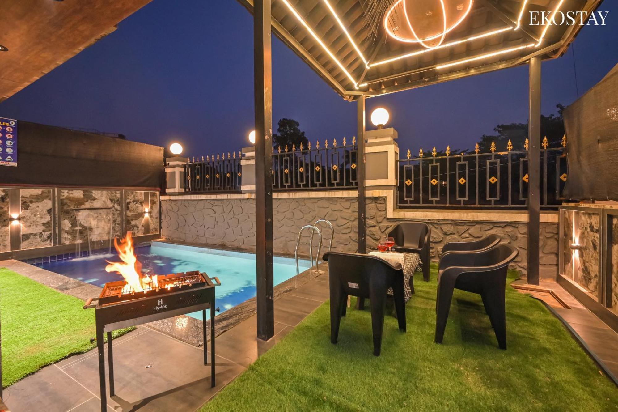 EKOSTAY Gold - Peninsula Villa Lonavala Luaran gambar