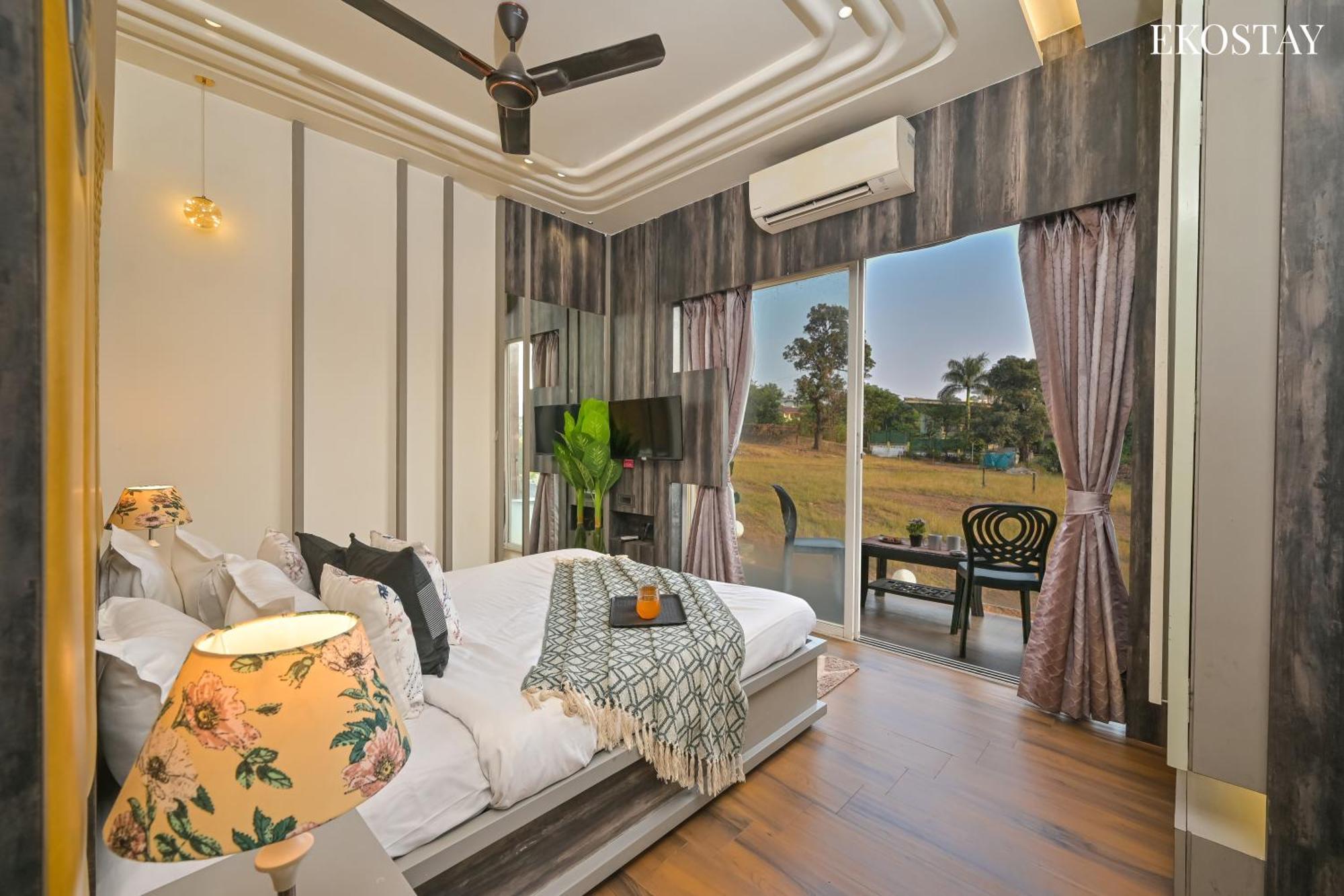 EKOSTAY Gold - Peninsula Villa Lonavala Luaran gambar
