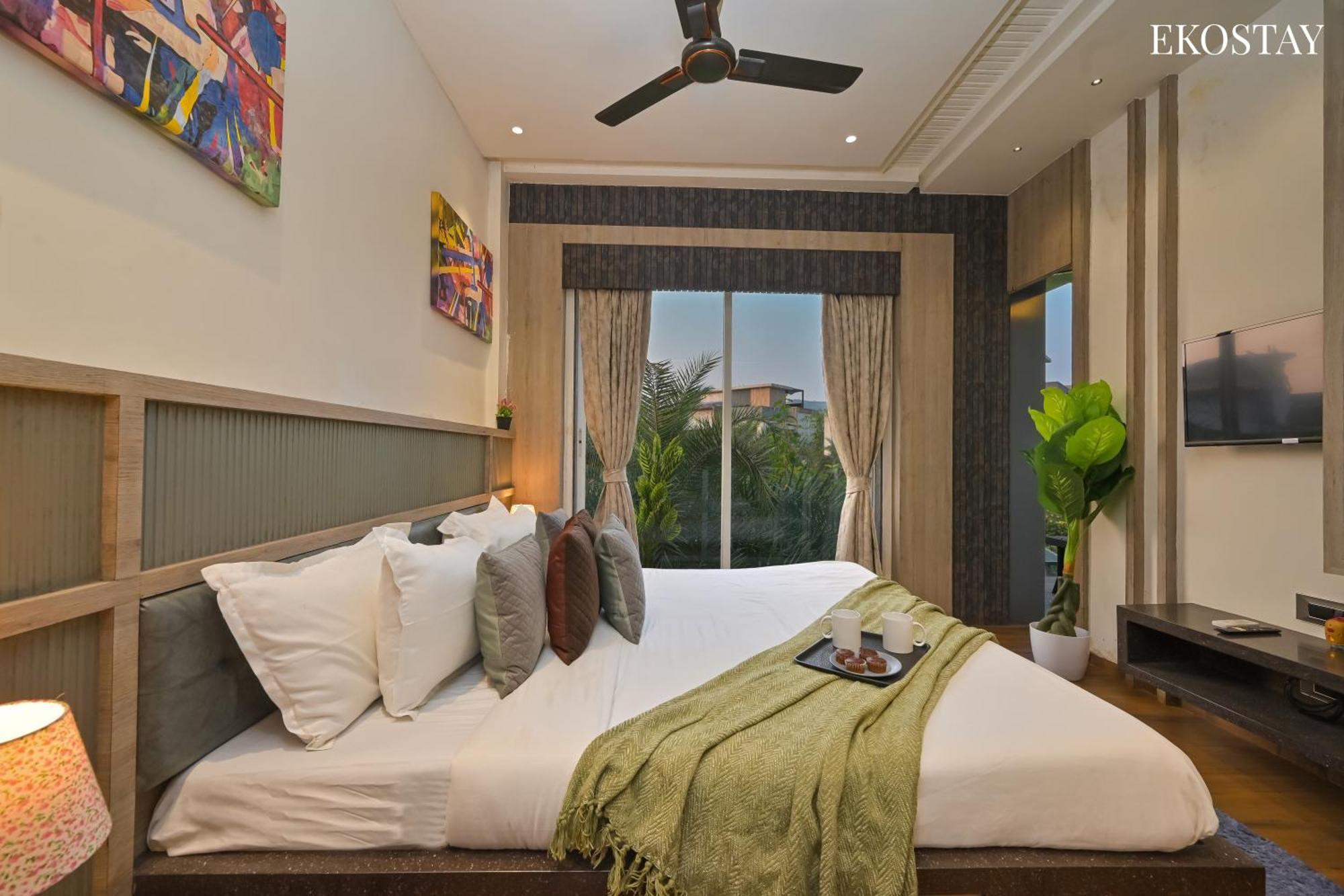EKOSTAY Gold - Peninsula Villa Lonavala Luaran gambar