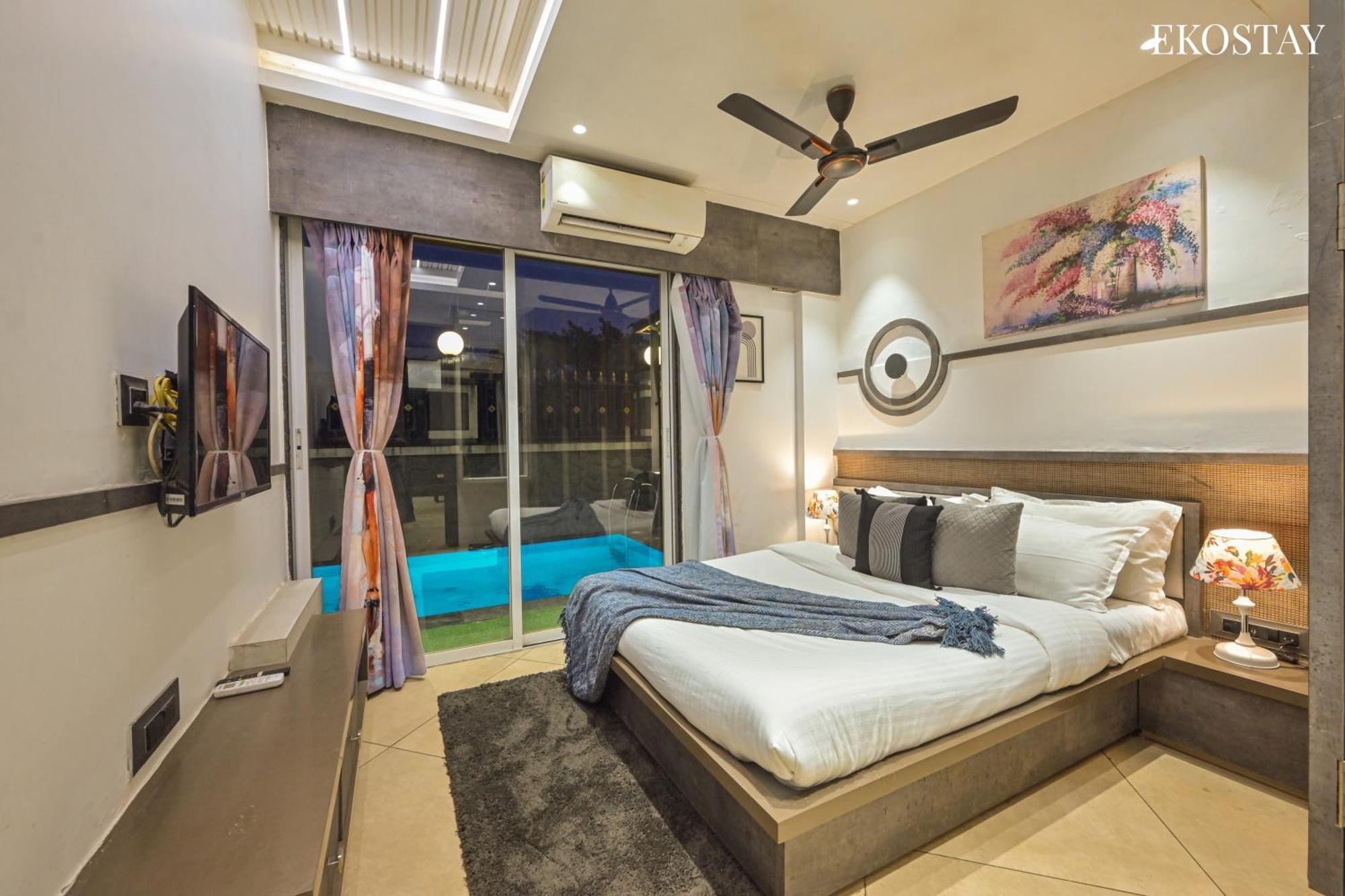 EKOSTAY Gold - Peninsula Villa Lonavala Luaran gambar